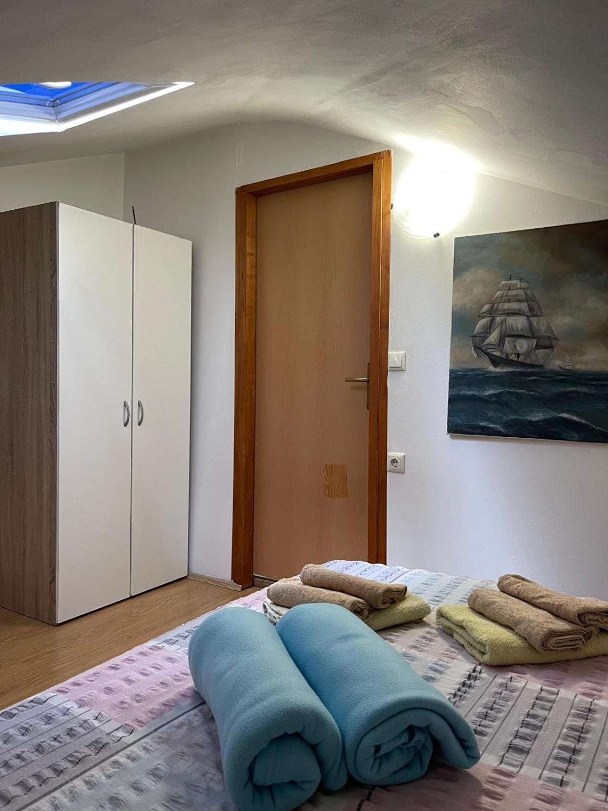 Dejan Apartment-Top Centar พูลา ภายนอก รูปภาพ