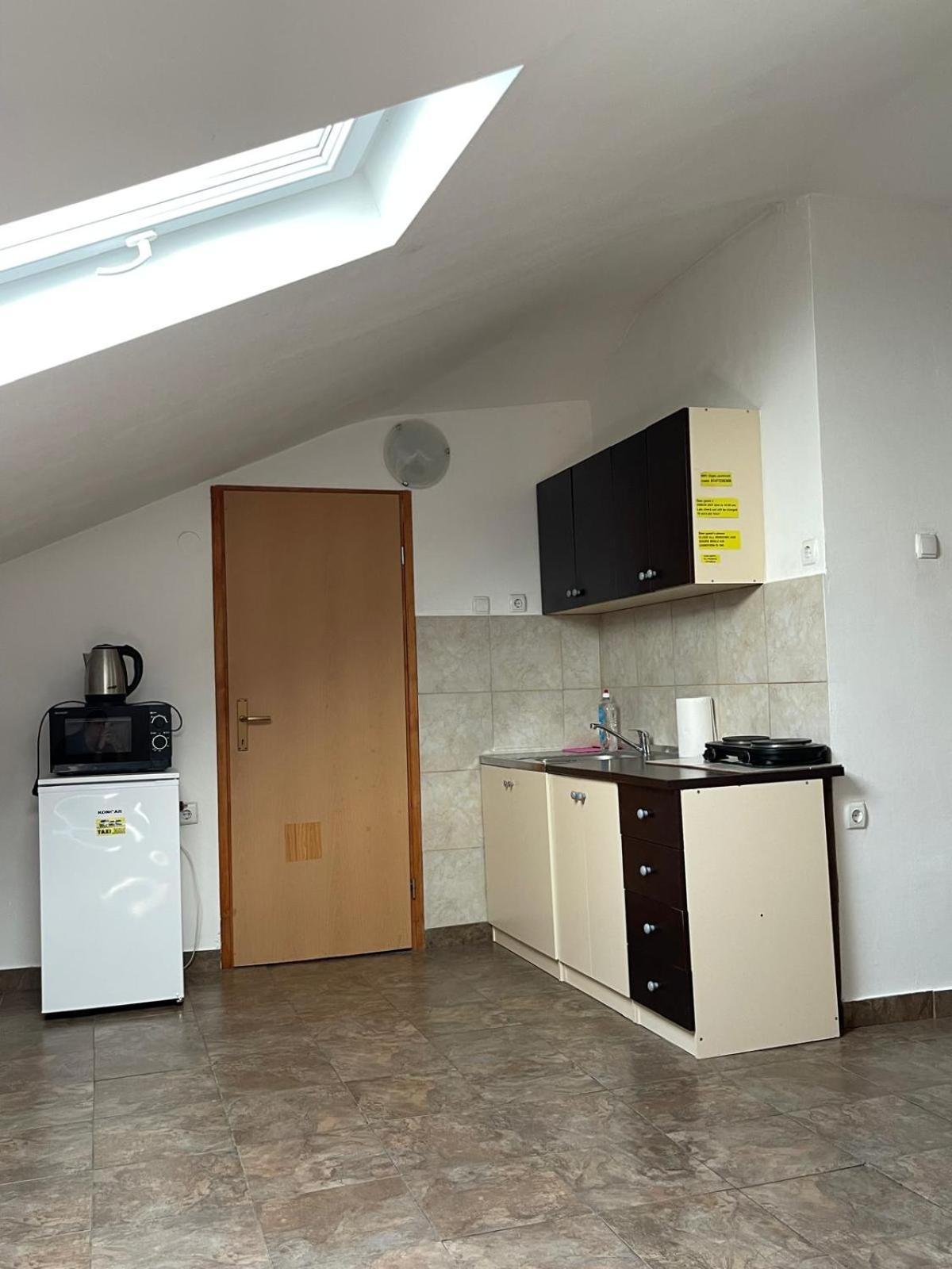 Dejan Apartment-Top Centar พูลา ภายนอก รูปภาพ