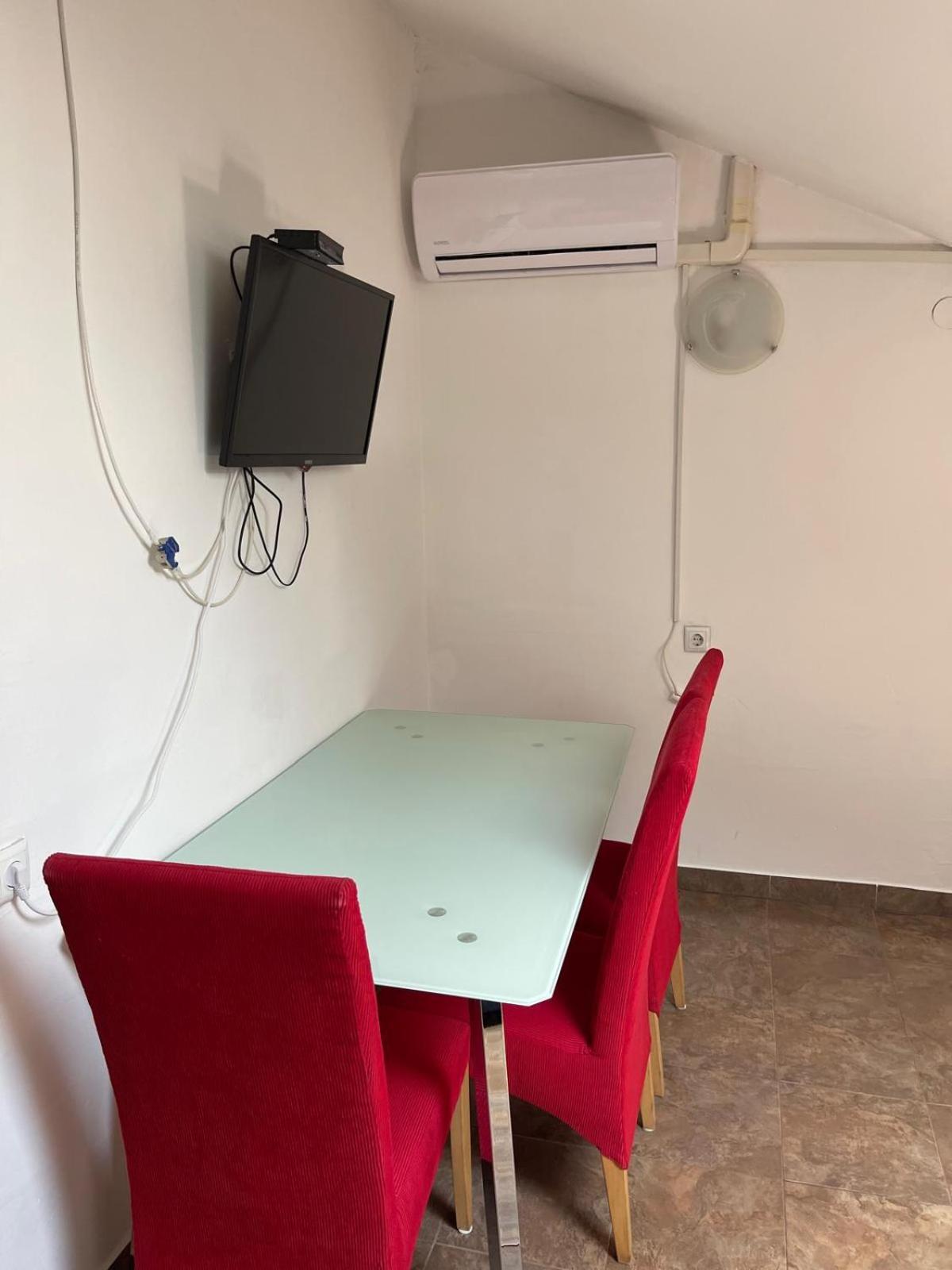 Dejan Apartment-Top Centar พูลา ภายนอก รูปภาพ