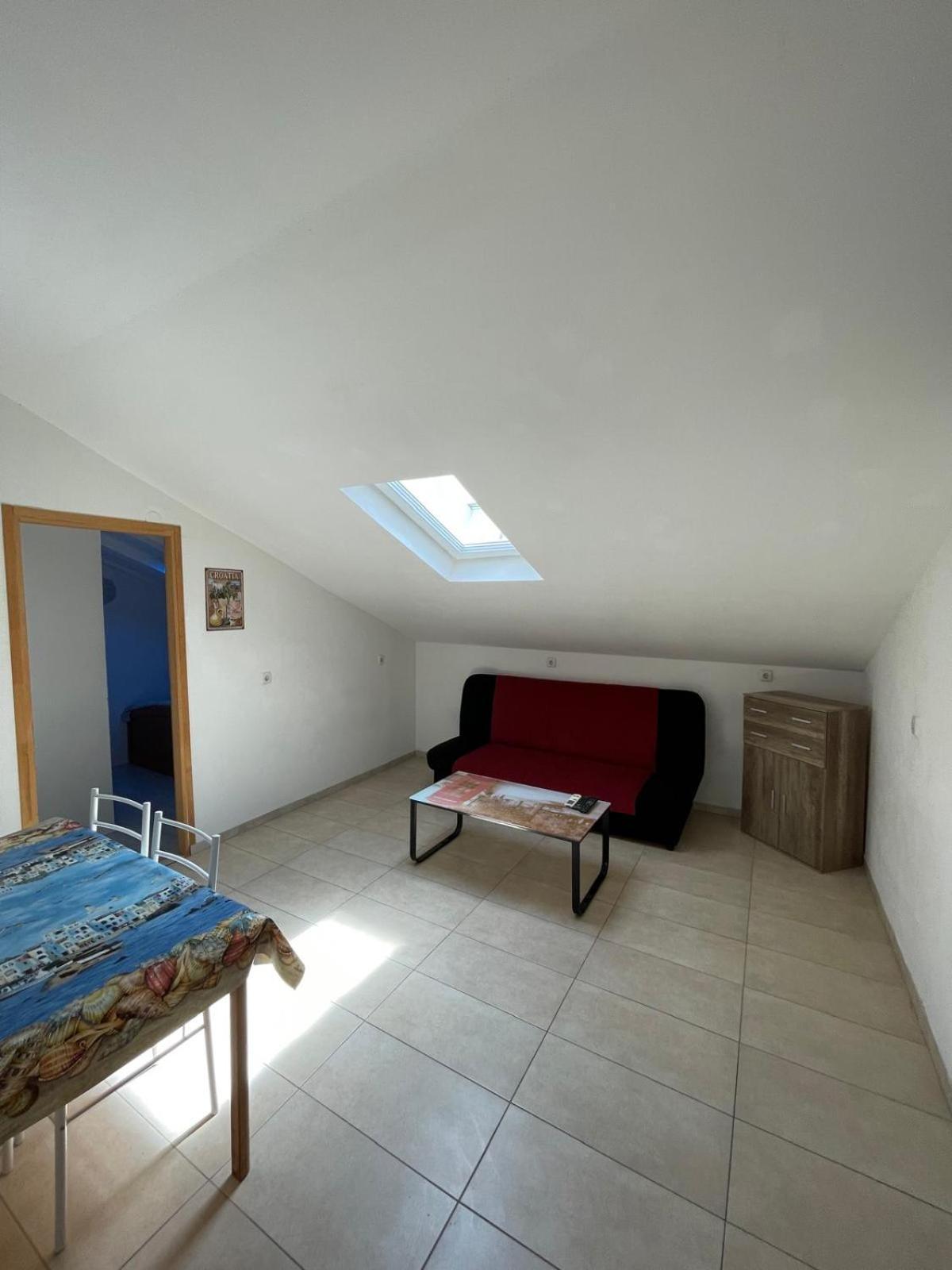 Dejan Apartment-Top Centar พูลา ภายนอก รูปภาพ