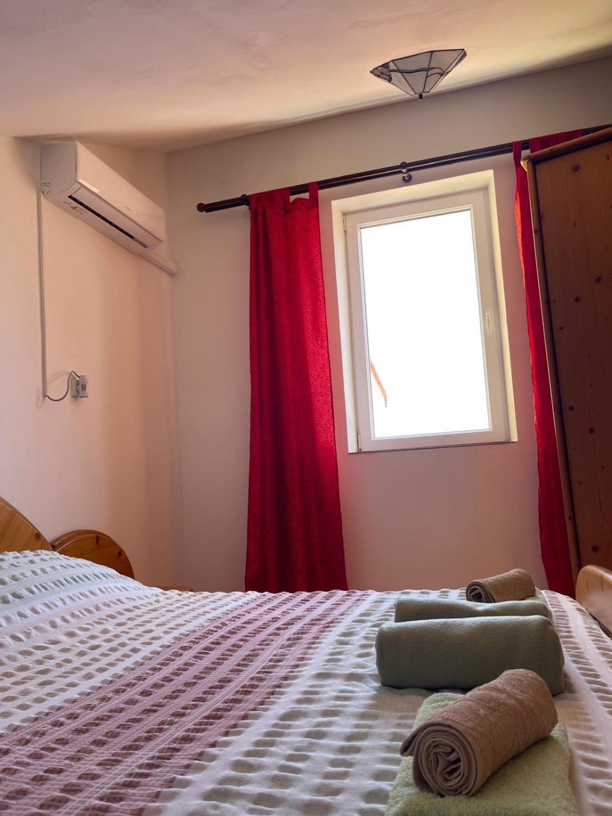 Dejan Apartment-Top Centar พูลา ภายนอก รูปภาพ